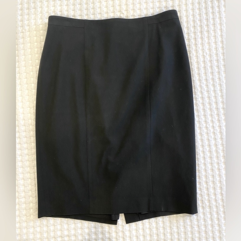 Ann Taylor perfect black pencil skirt